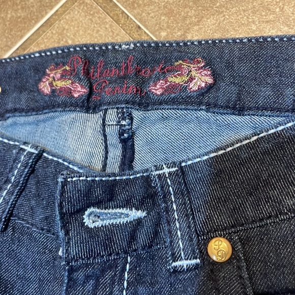 Philanthropic Straight Leg Jeans! Size 5/6 - Picture 9 of 10